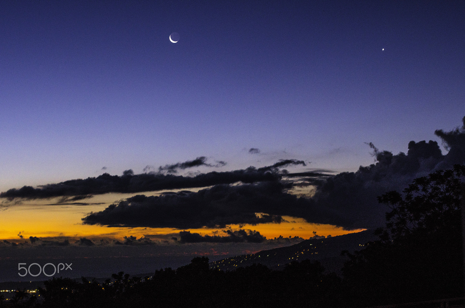 Sony a6300 + Canon EF 50mm F1.4 USM sample photo. The moon and venus photography