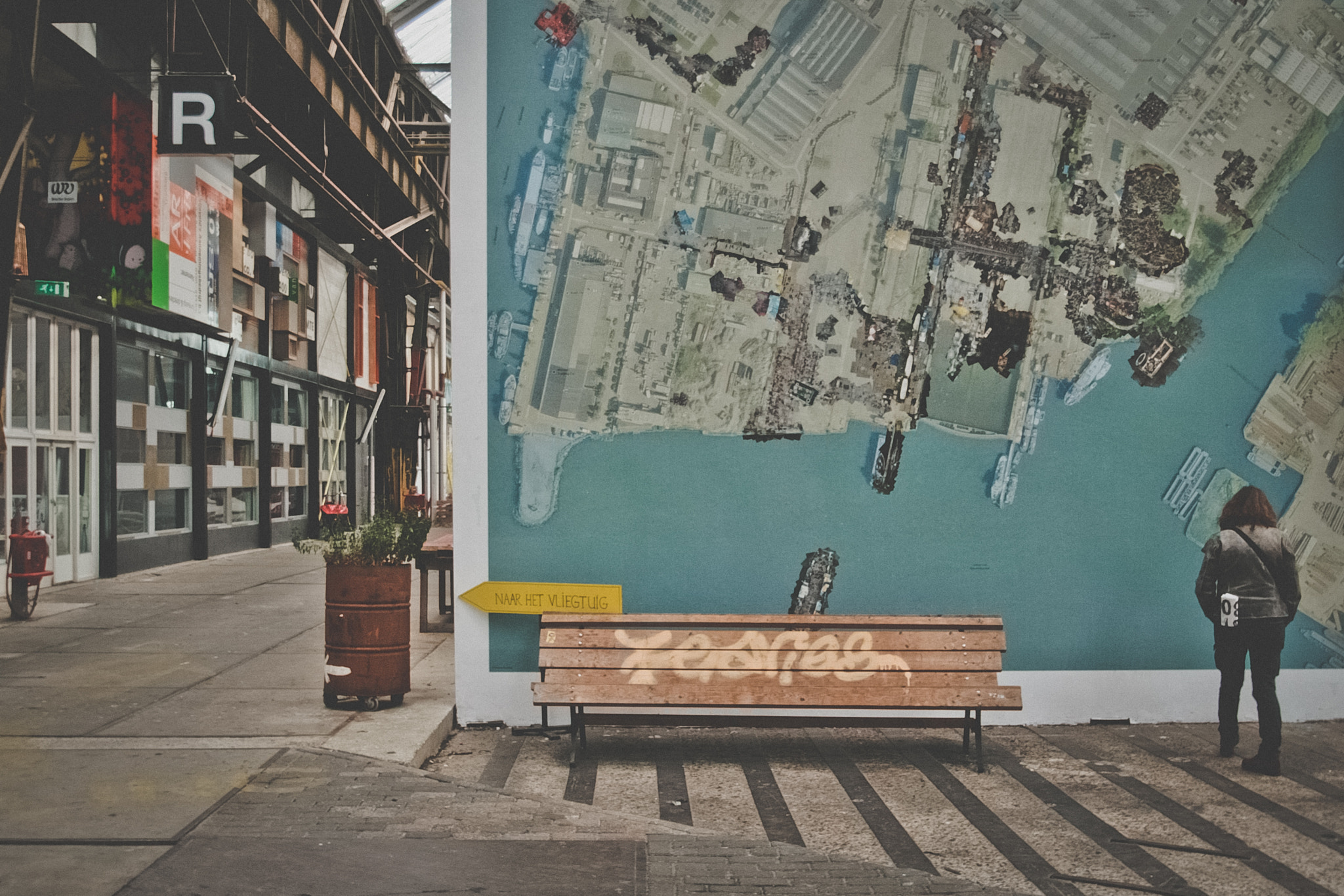 Sigma 10-20mm F3.5 EX DC HSM sample photo. Inside amsterdam amdock photography