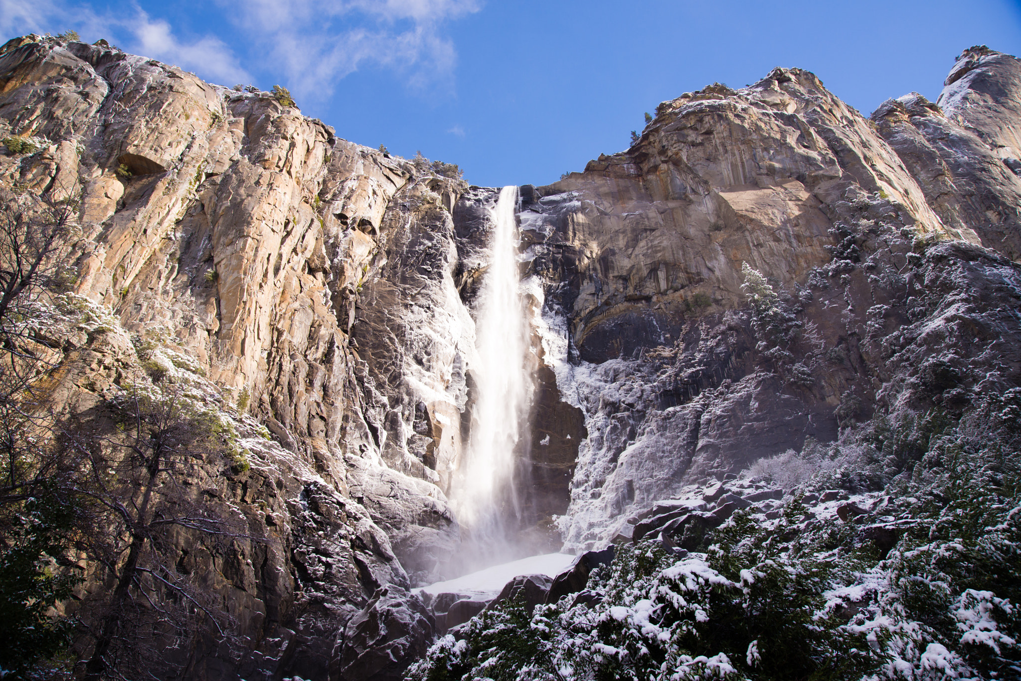 Nikon D600 + Sigma 24-105mm F4 DG OS HSM Art sample photo. Bridalveil falls in yosemite photography