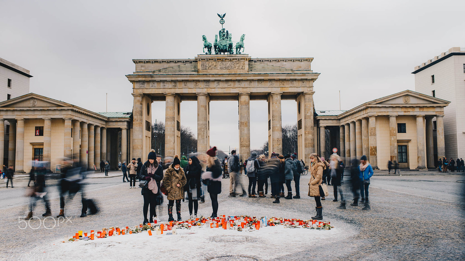 Nikon D800 + Nikon AF-S Nikkor 35mm F1.4G sample photo. Brandenburger tor photography