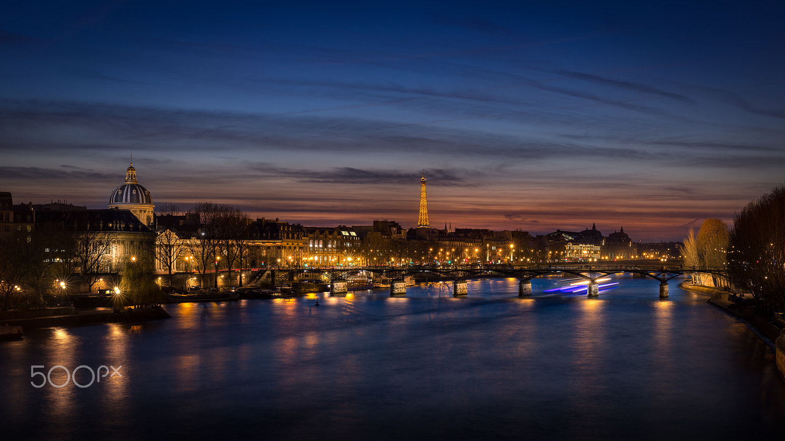 Canon EF 24-70mm F4L IS USM sample photo. Blue hour on the "pont des arts" on the seine at paris photography