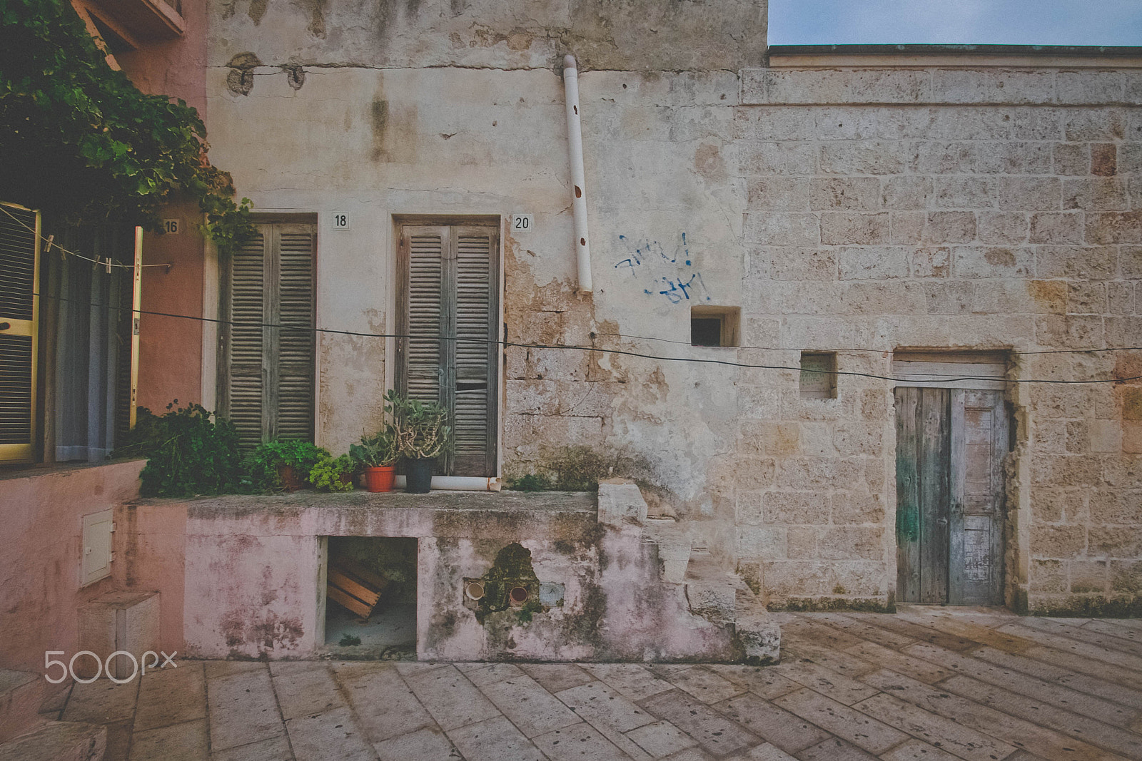 Sigma 10-20mm F3.5 EX DC HSM sample photo. House in polignano a mare photography