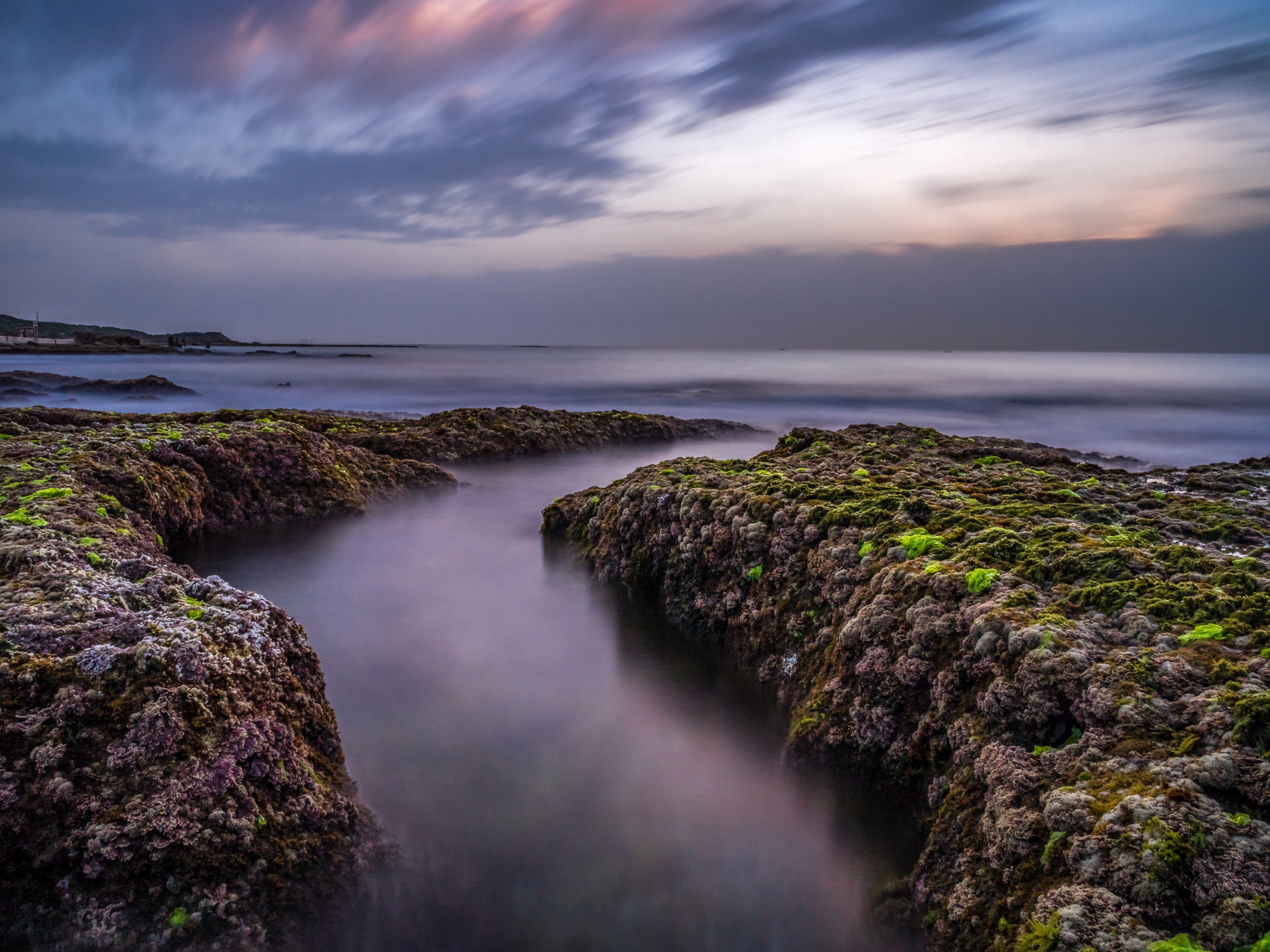 Panasonic Lumix G X Vario 12-35mm F2.8 ASPH Power OIS sample photo. Water canyon photography