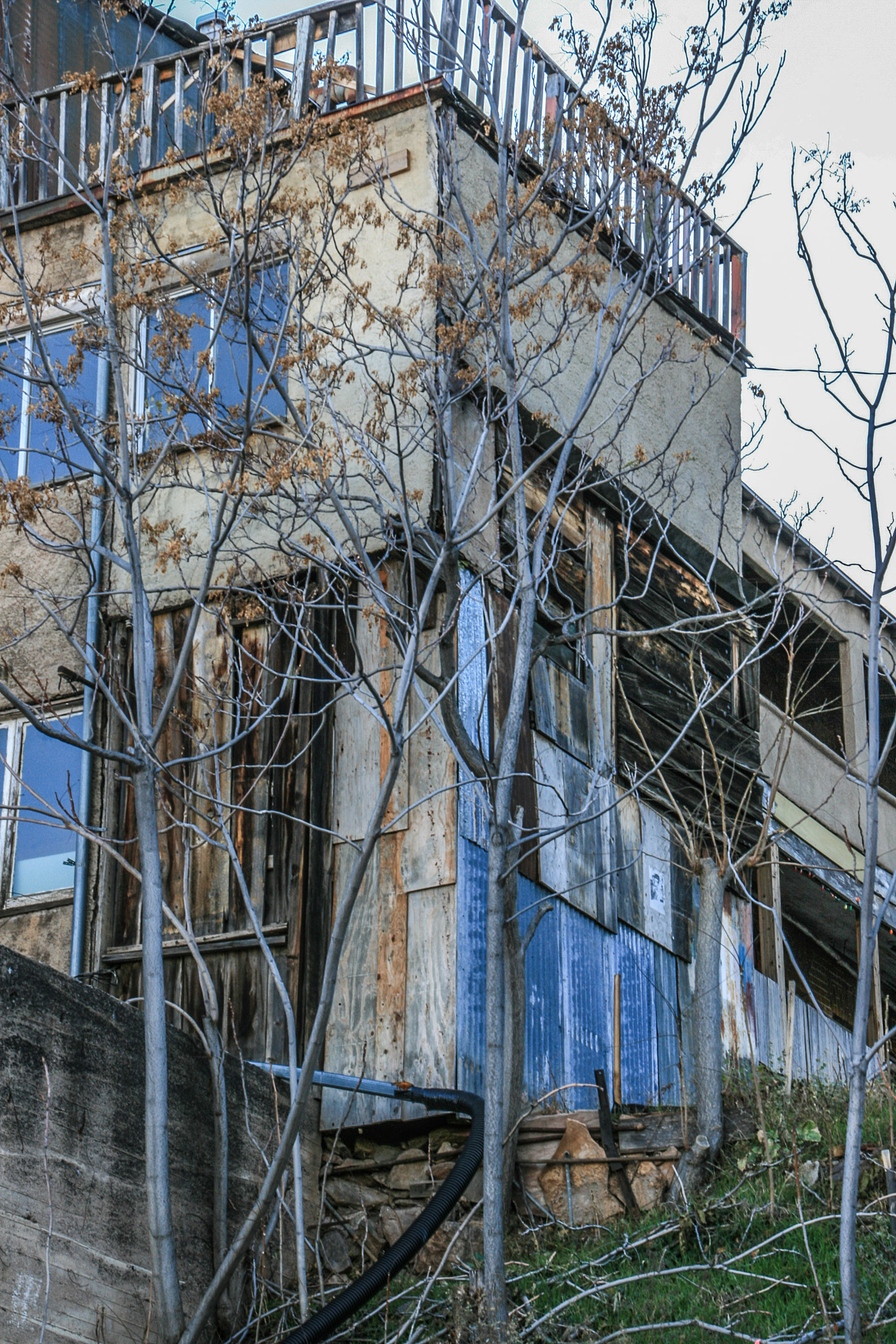 Canon EOS 400D (EOS Digital Rebel XTi / EOS Kiss Digital X) sample photo. Abandoned photography