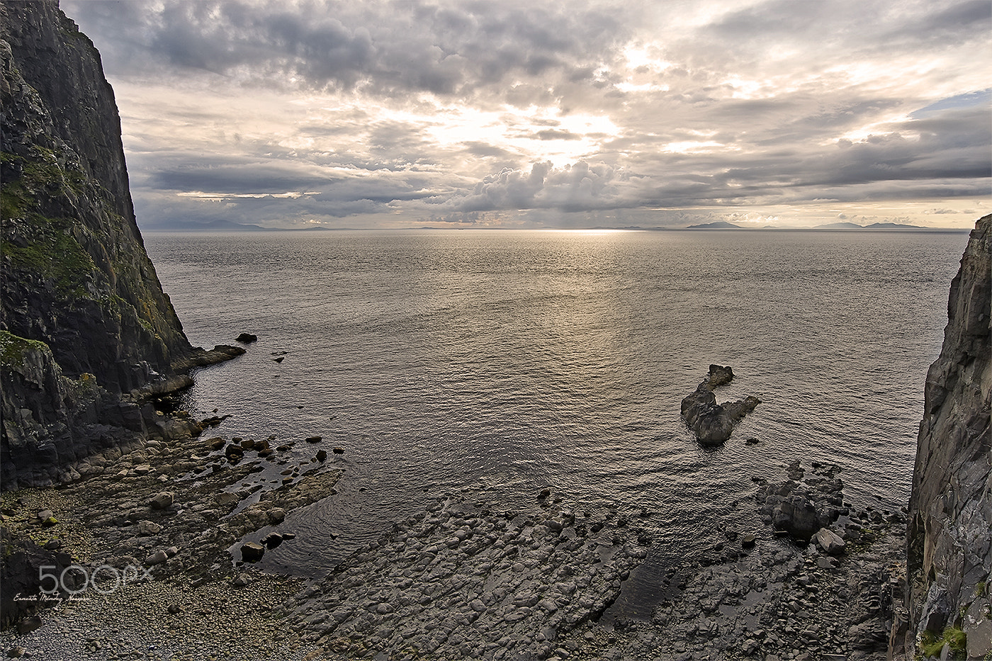 Canon EOS-1D Mark III + Canon EF 14mm F2.8L II USM sample photo. Outer hebrides from skye photography
