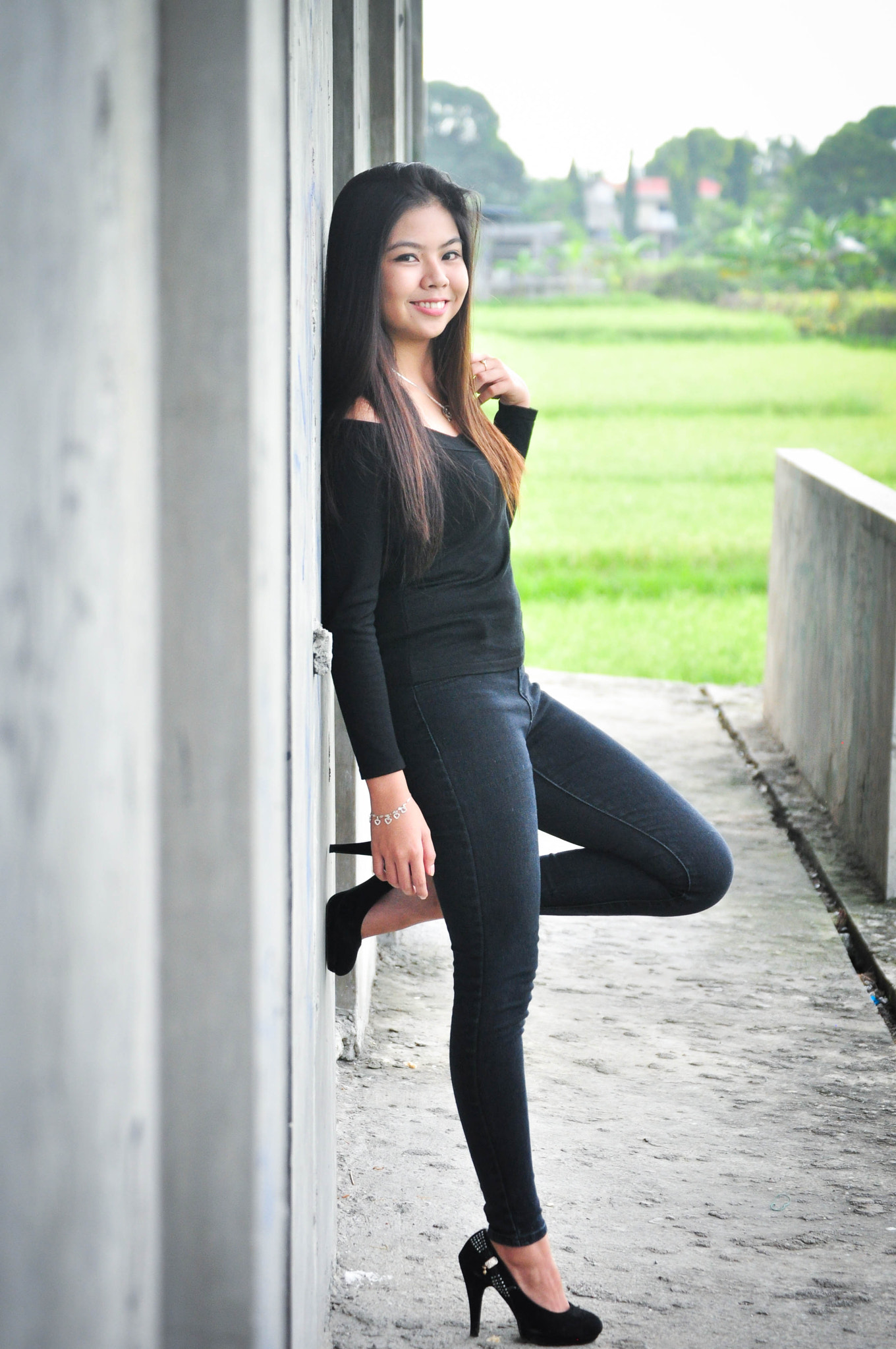 Nikon D5000 sample photo. Smile photography