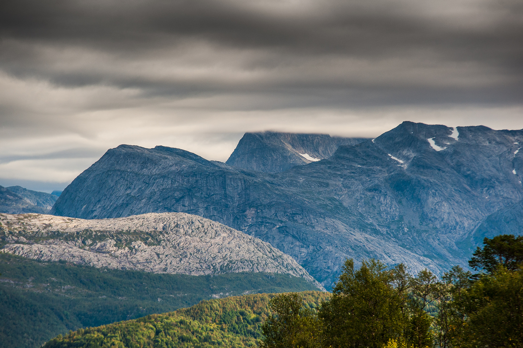 Sigma 70-200mm F2.8 EX DG Macro HSM II sample photo. Norge photography