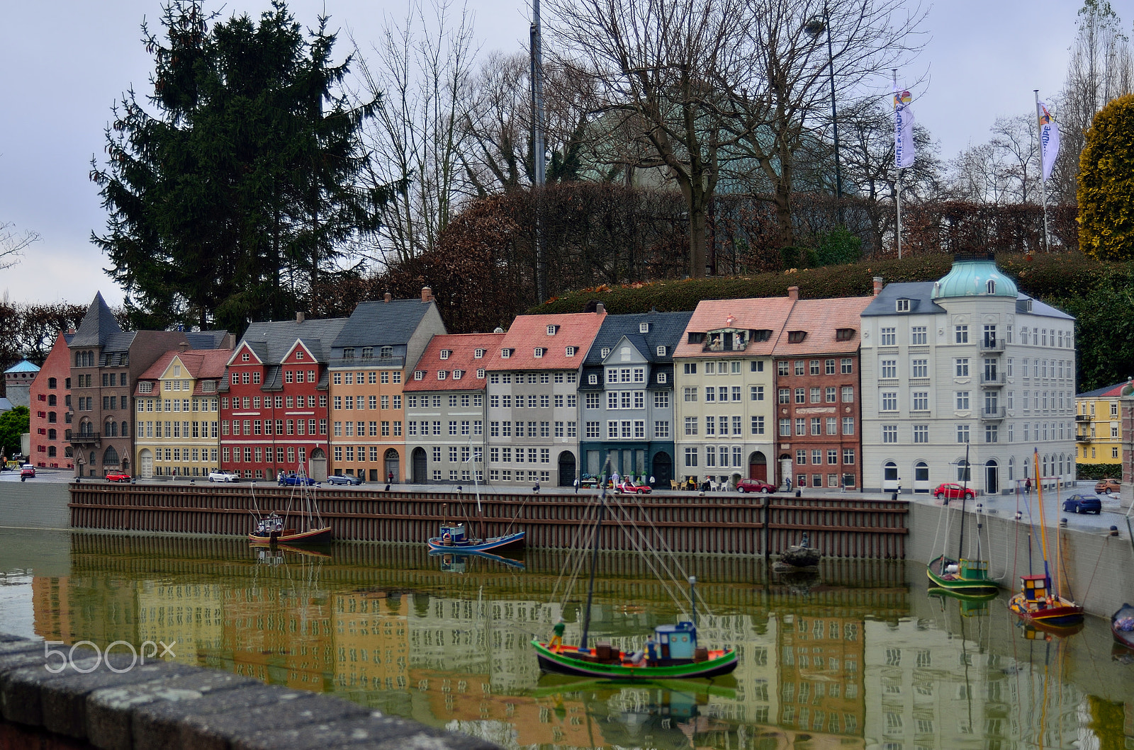 AF Zoom-Nikkor 28-80mm f/3.5-5.6D sample photo. Belgium photography