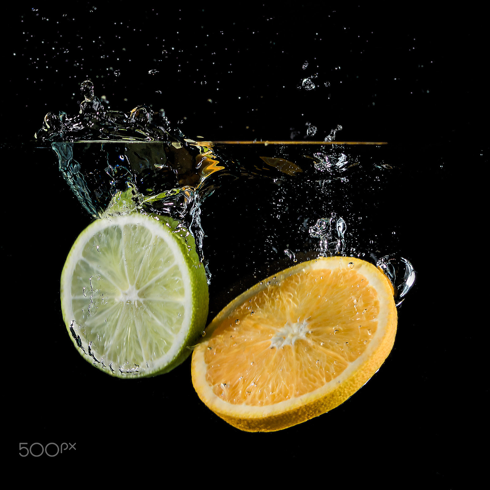 Canon EF 100mm F2.8L Macro IS USM sample photo. Fruit splash photography