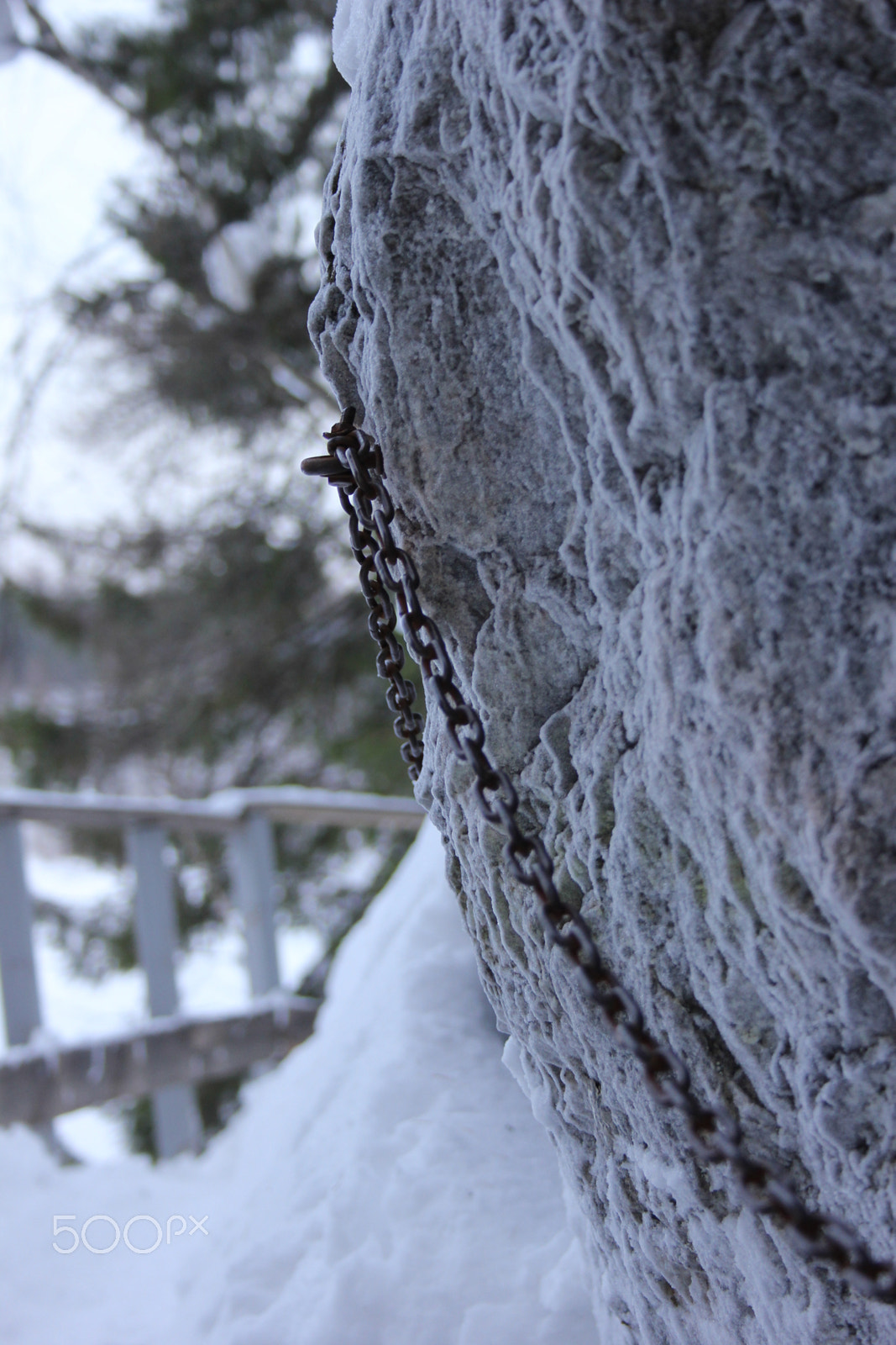 Canon EF-S 18-55mm F3.5-5.6 II sample photo. Rock photography