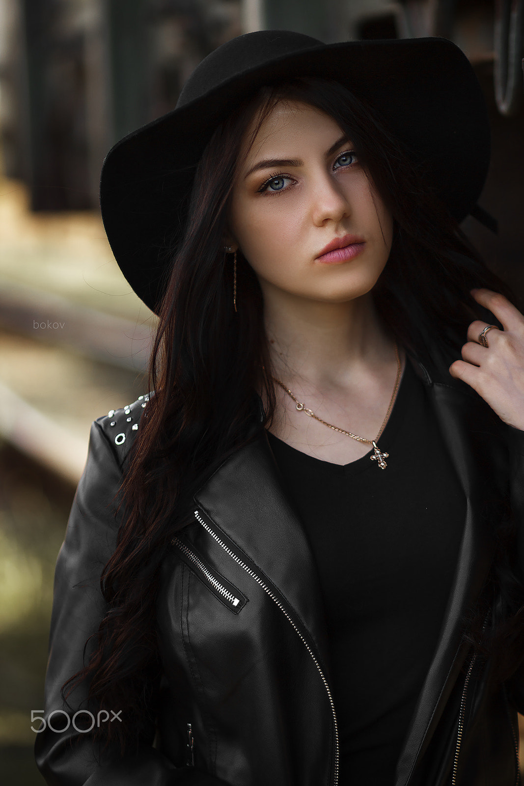 Canon EOS 600D (Rebel EOS T3i / EOS Kiss X5) + Canon EF 85mm F1.8 USM sample photo. Alex in leather jacket photography