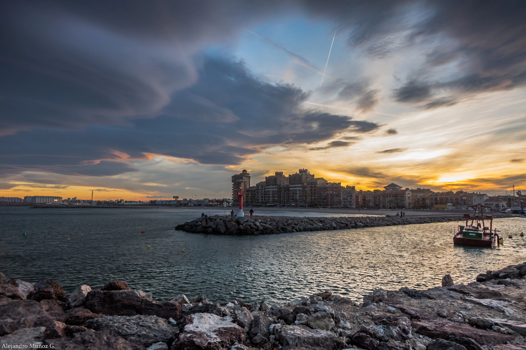 Sony Cyber-shot DSC-RX10 + 24-200mm F2.8 sample photo. Atardecer en port saplaya alboraya (valencia) photography