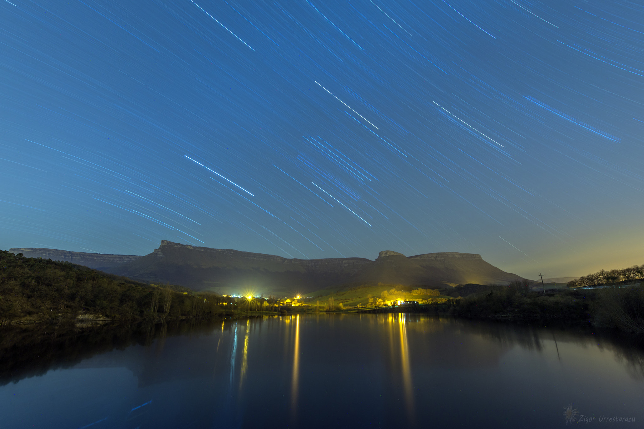 Tamron SP 15-30mm F2.8 Di VC USD sample photo. 60 minutes of exposure. 60 minutuko esposaketa.r photography
