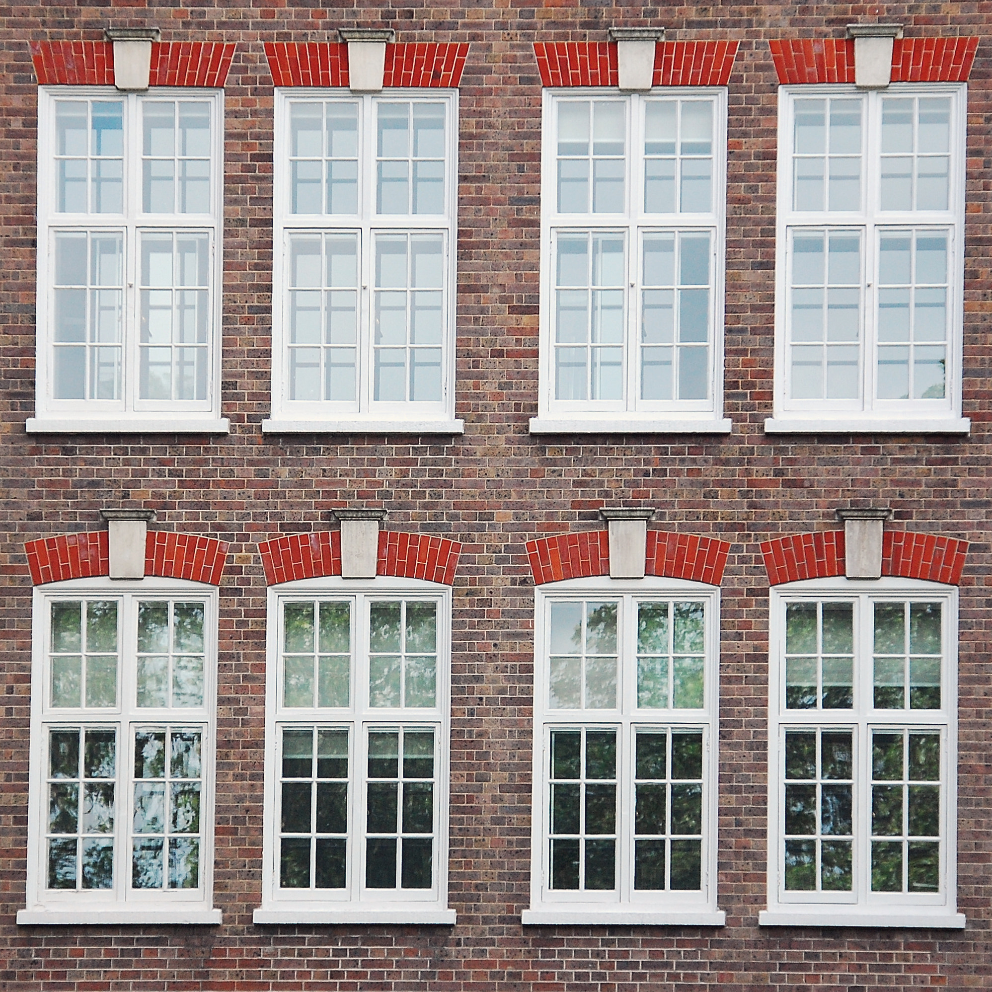 Sigma 18-200mm F3.5-6.3 DC OS HSM sample photo. Windows photography