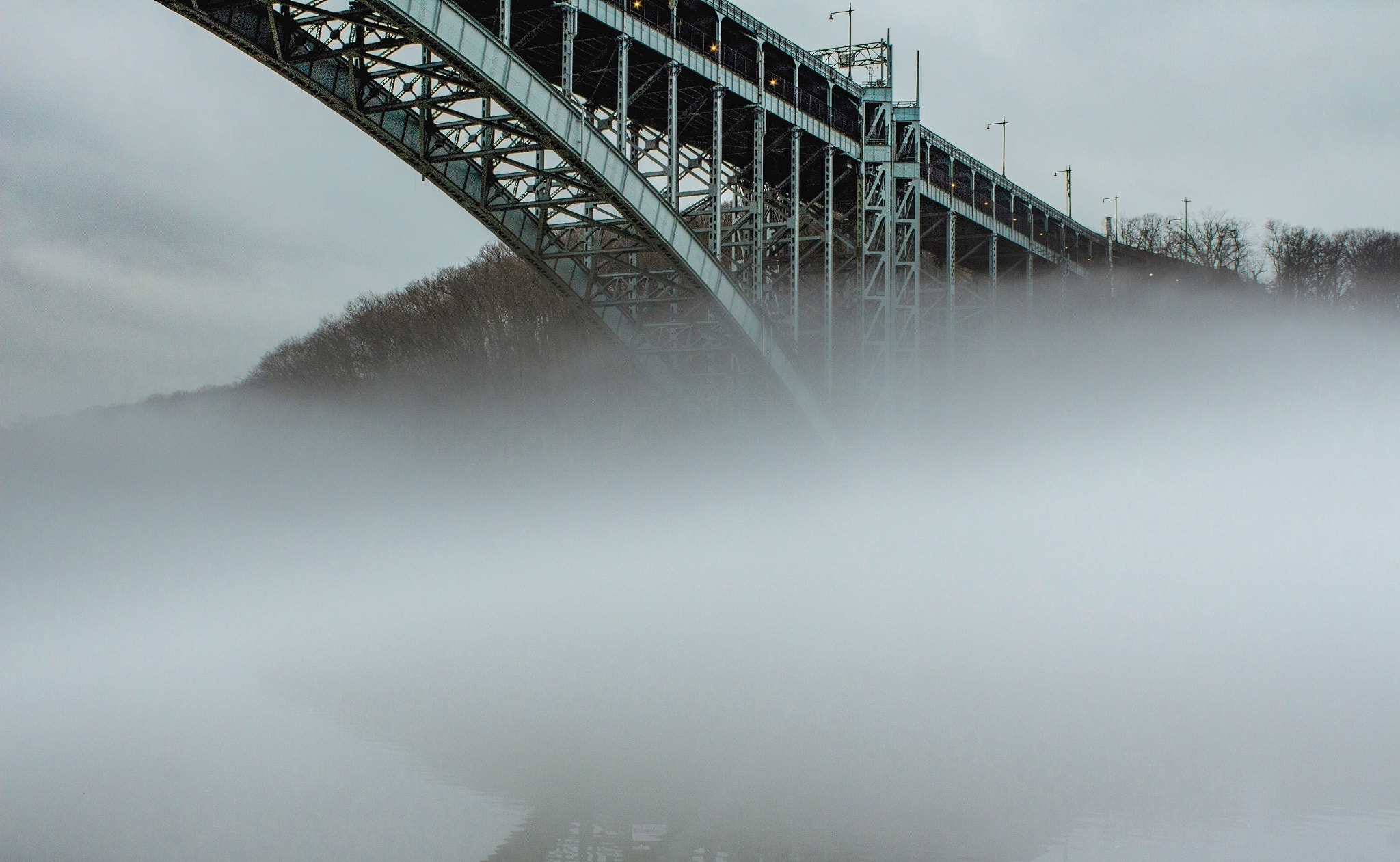Canon EOS 650D (EOS Rebel T4i / EOS Kiss X6i) sample photo. Early morning fog on the river at spuyten duyvil,  ... photography