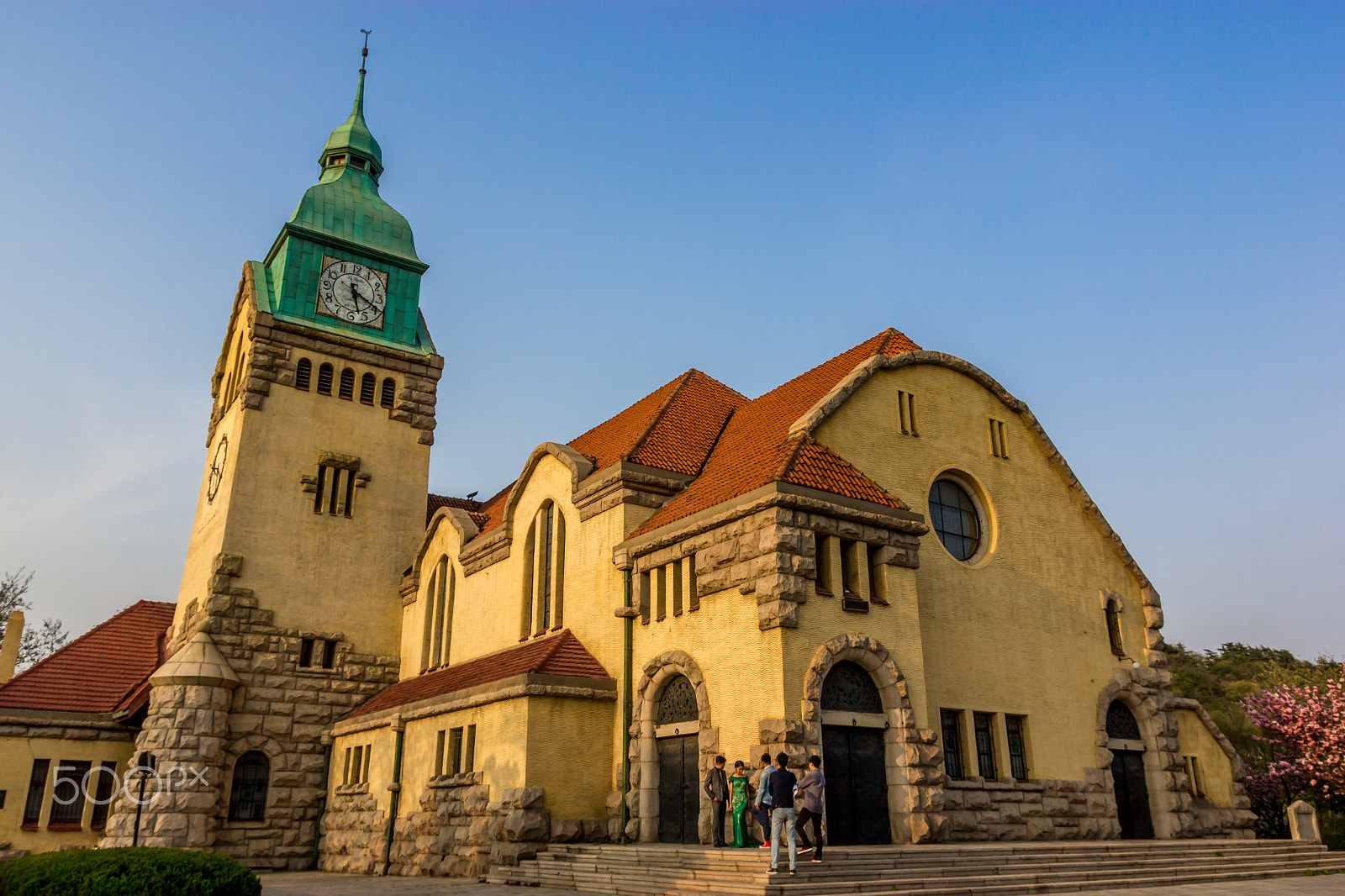 Canon EOS 550D (EOS Rebel T2i / EOS Kiss X4) sample photo. The christian church, qingdao photography