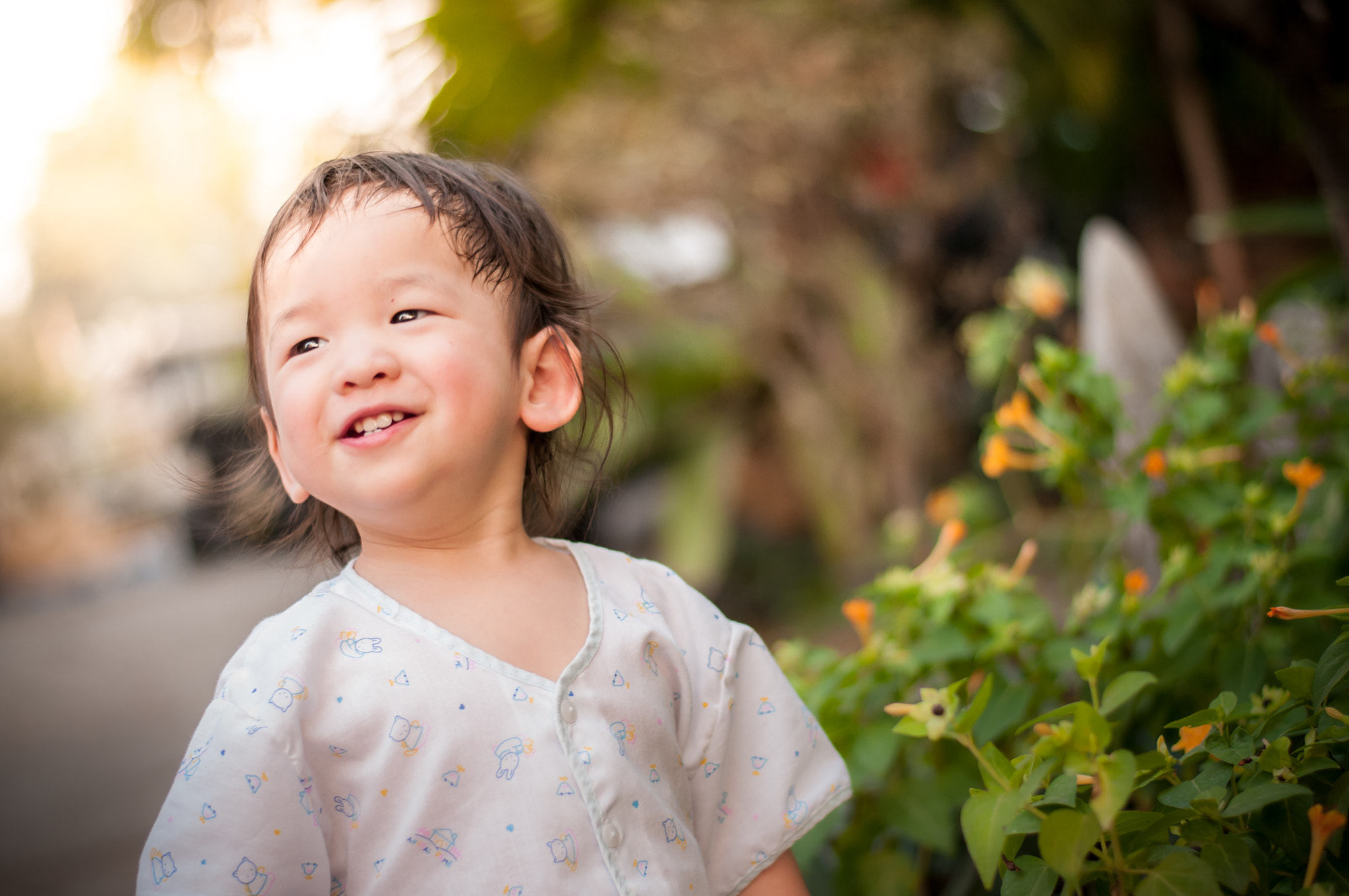 Nikon D300 + Nikon AF-S Nikkor 50mm F1.8G sample photo. Portrait kid in the garden. photography