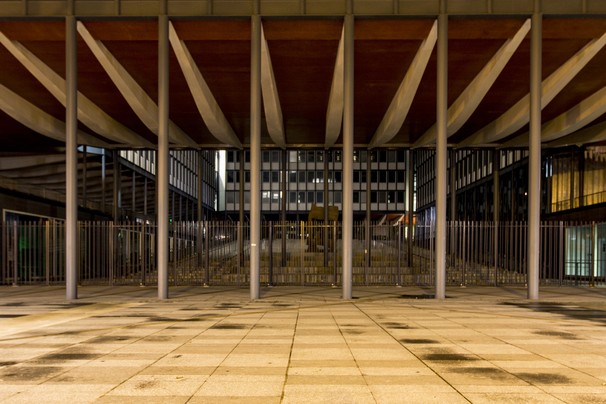 Canon EF 16-35mm F2.8L II USM sample photo. Arachnide photography