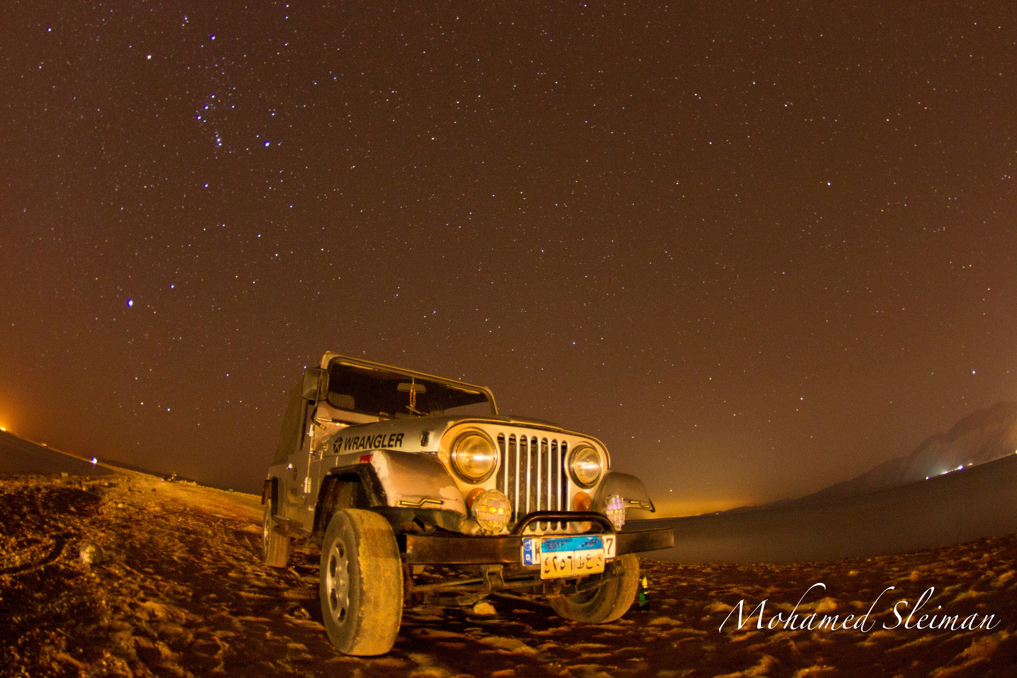 Tokina AT-X 10-17mm F3.5-4.5 DX Fisheye sample photo. Jeep in the desert photography