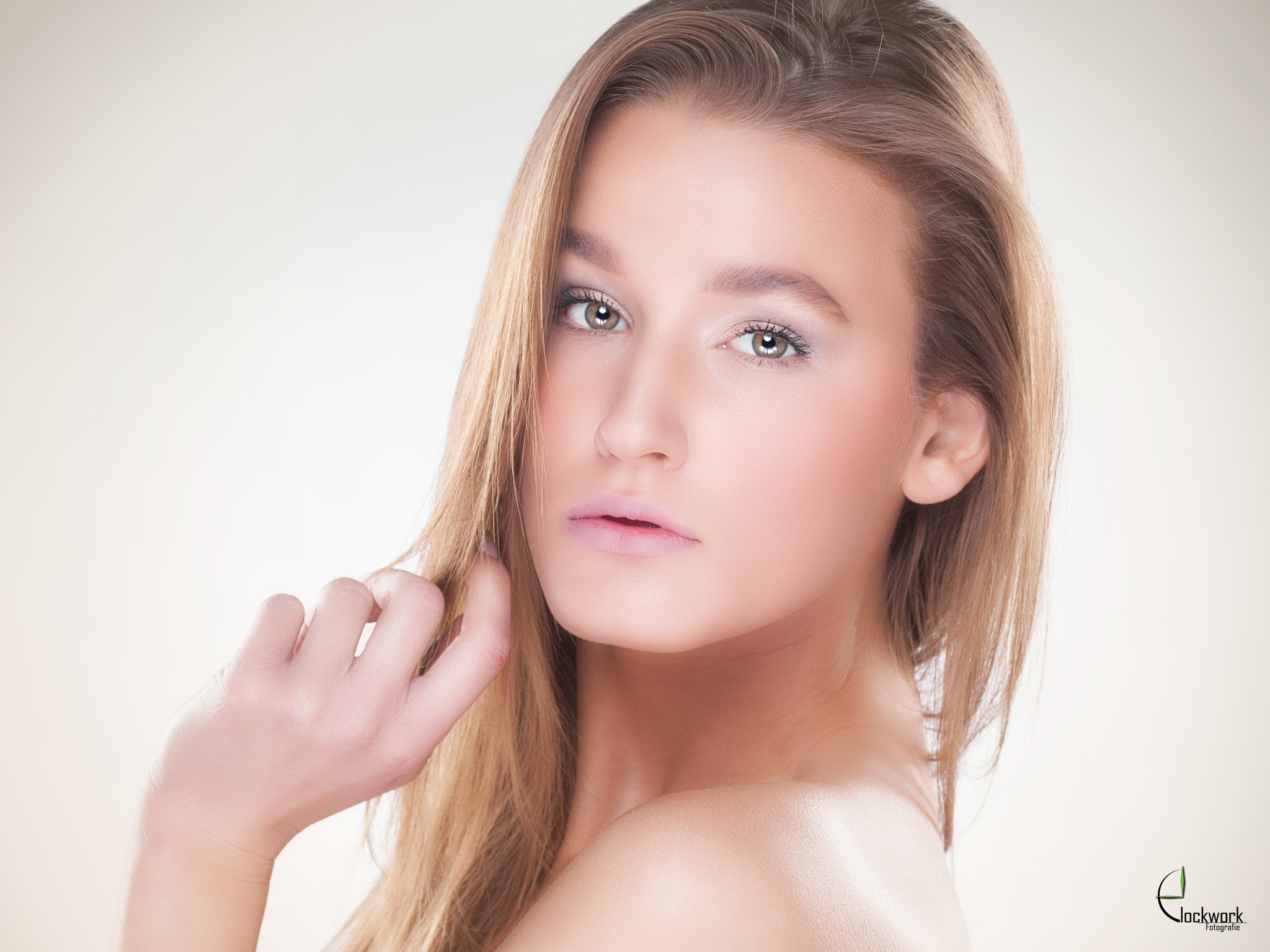 Canon EF 85mm F1.2L II USM sample photo. Studioshooting photography