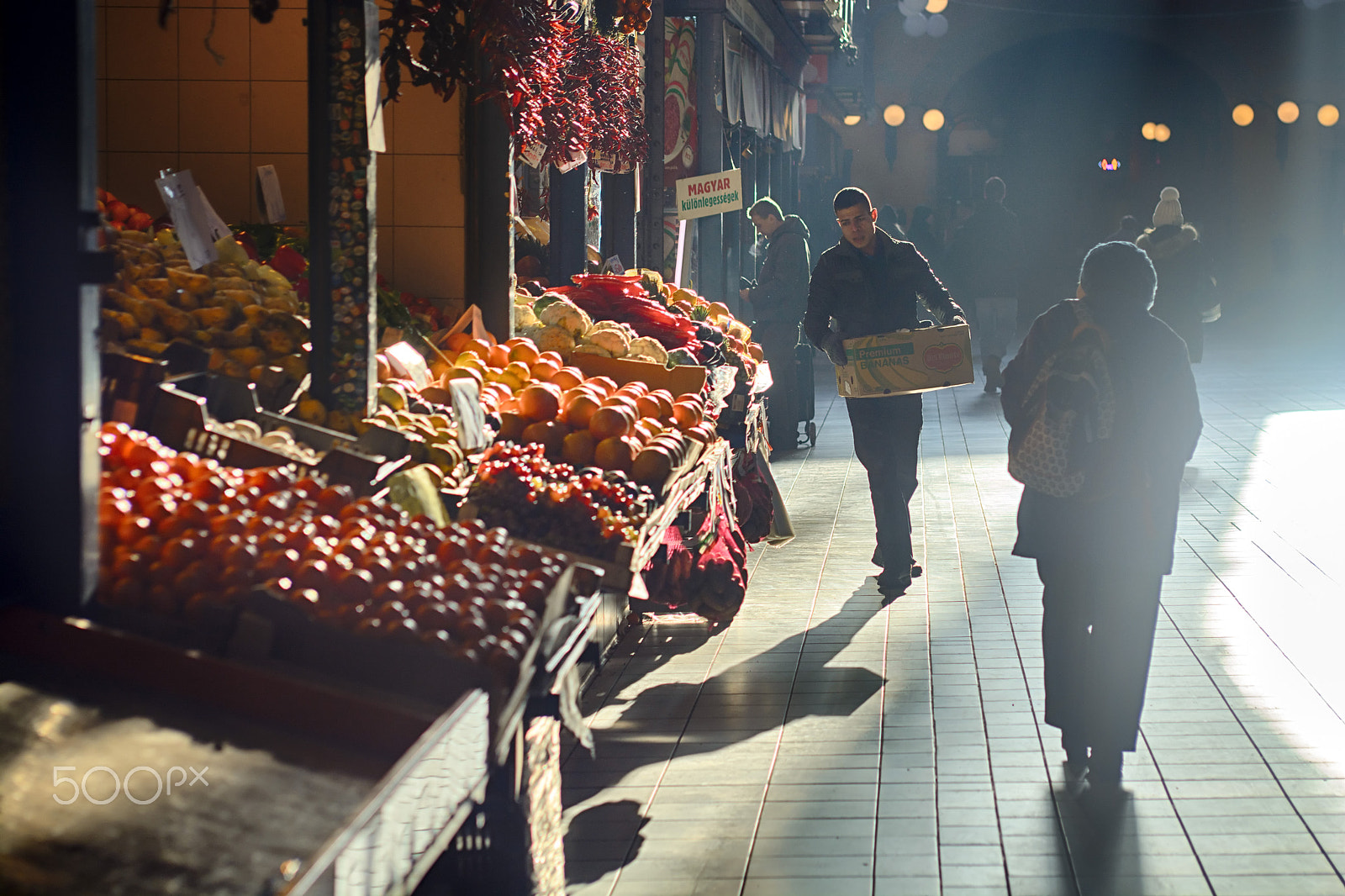 Nikon D7100 + AF Zoom-Nikkor 35-70mm f/2.8 sample photo. Morning on market. photography