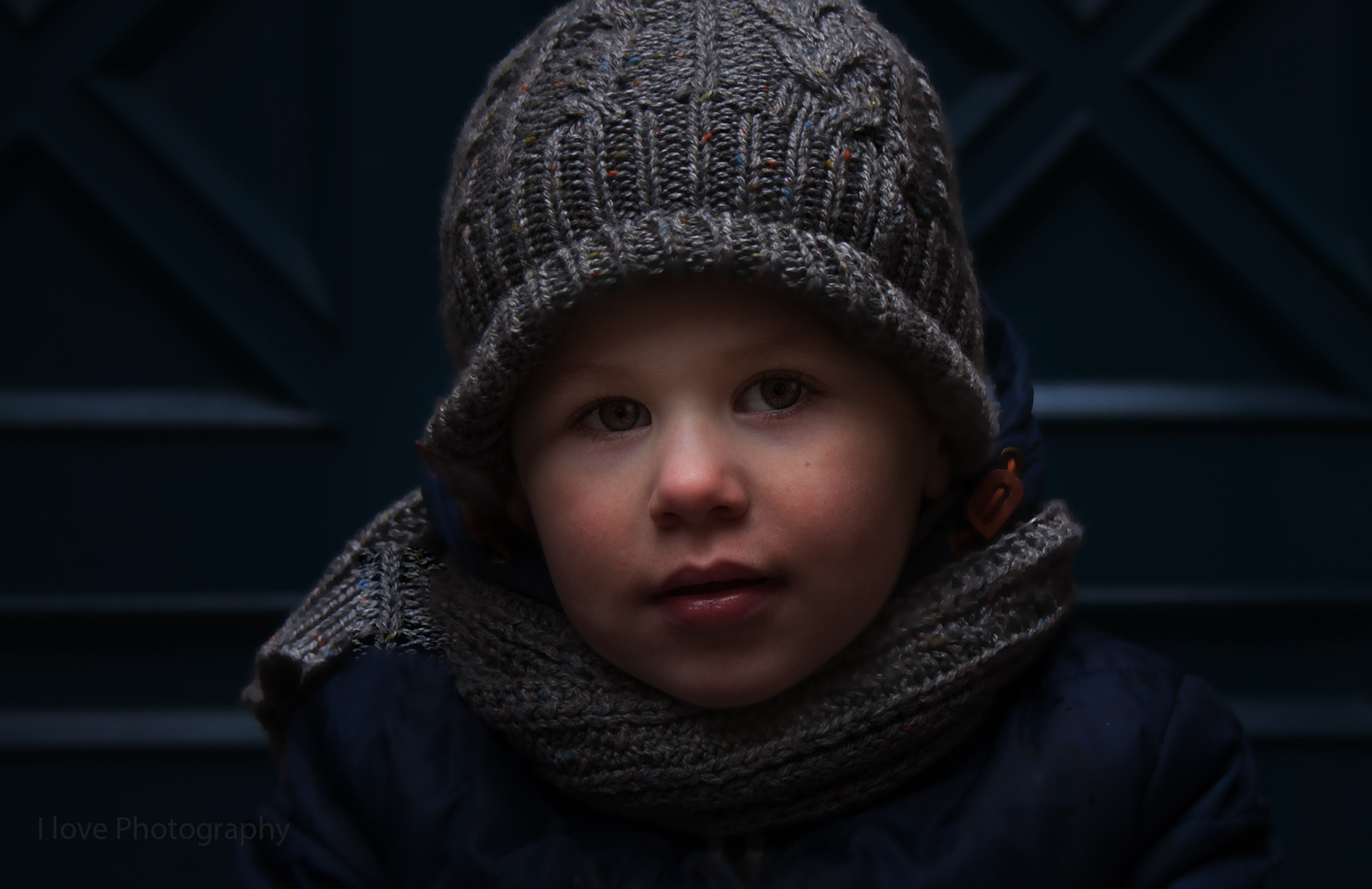 Canon EF-S 18-55mm F3.5-5.6 IS sample photo. Home alone part ii photography