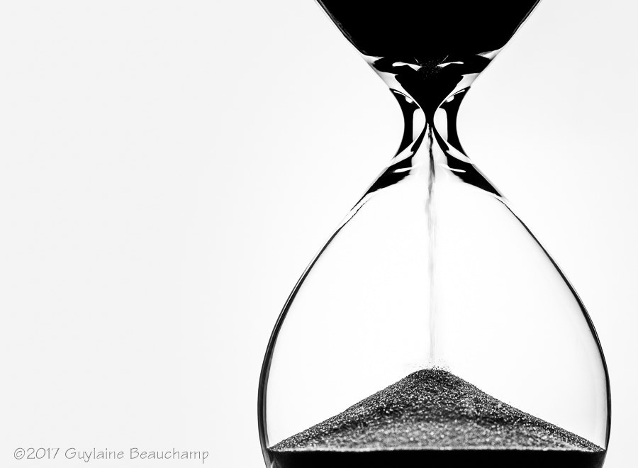 Canon EF 100mm F2.8 Macro USM sample photo. No more time! photography