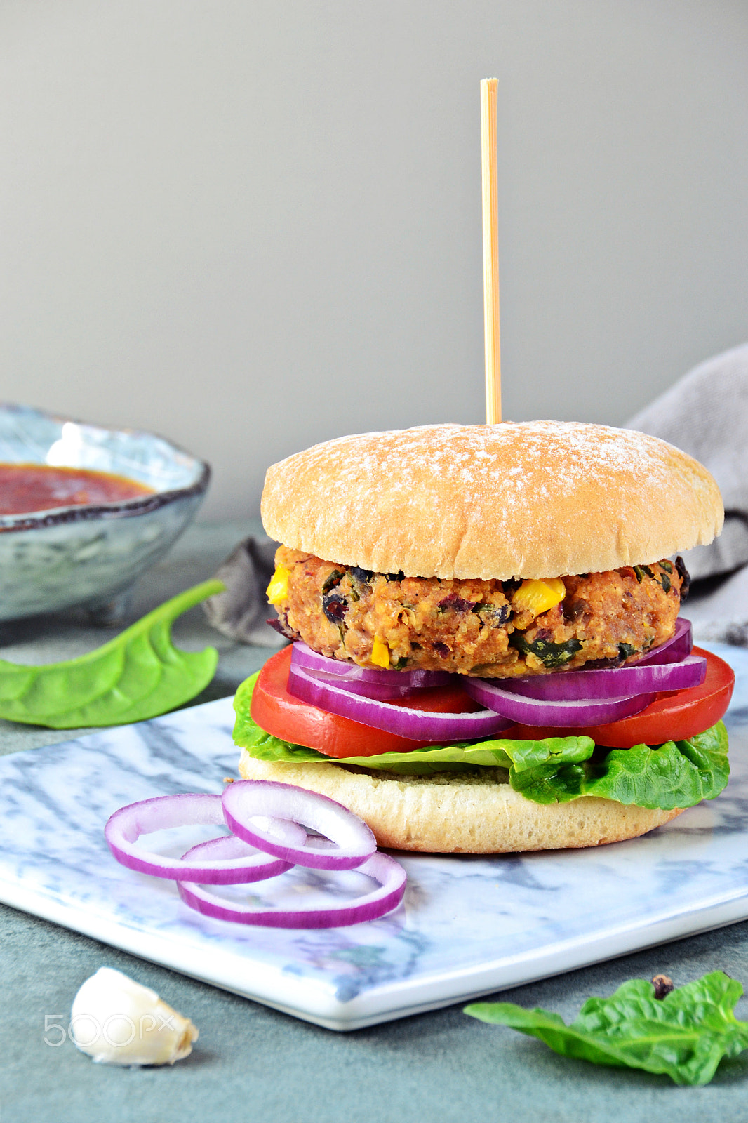 Sigma 18-200mm F3.5-6.3 II DC OS HSM sample photo. Vegatarian burger photography