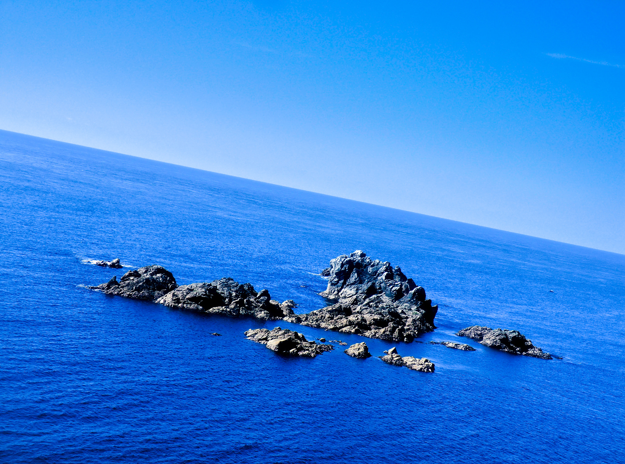CASIO EX-H5 sample photo. Blue, blue photography