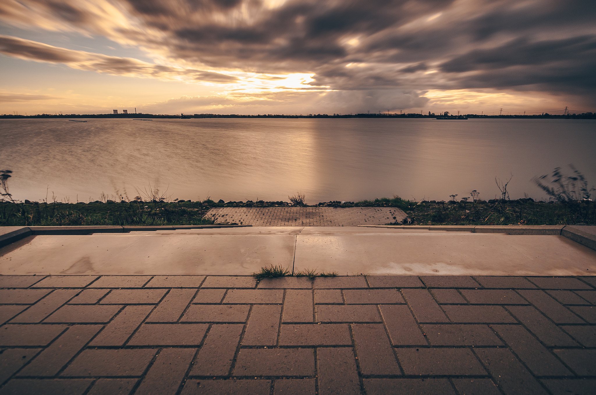 Nikon D7000 + Sigma 10-20mm F3.5 EX DC HSM sample photo. Belgian sunrise photography
