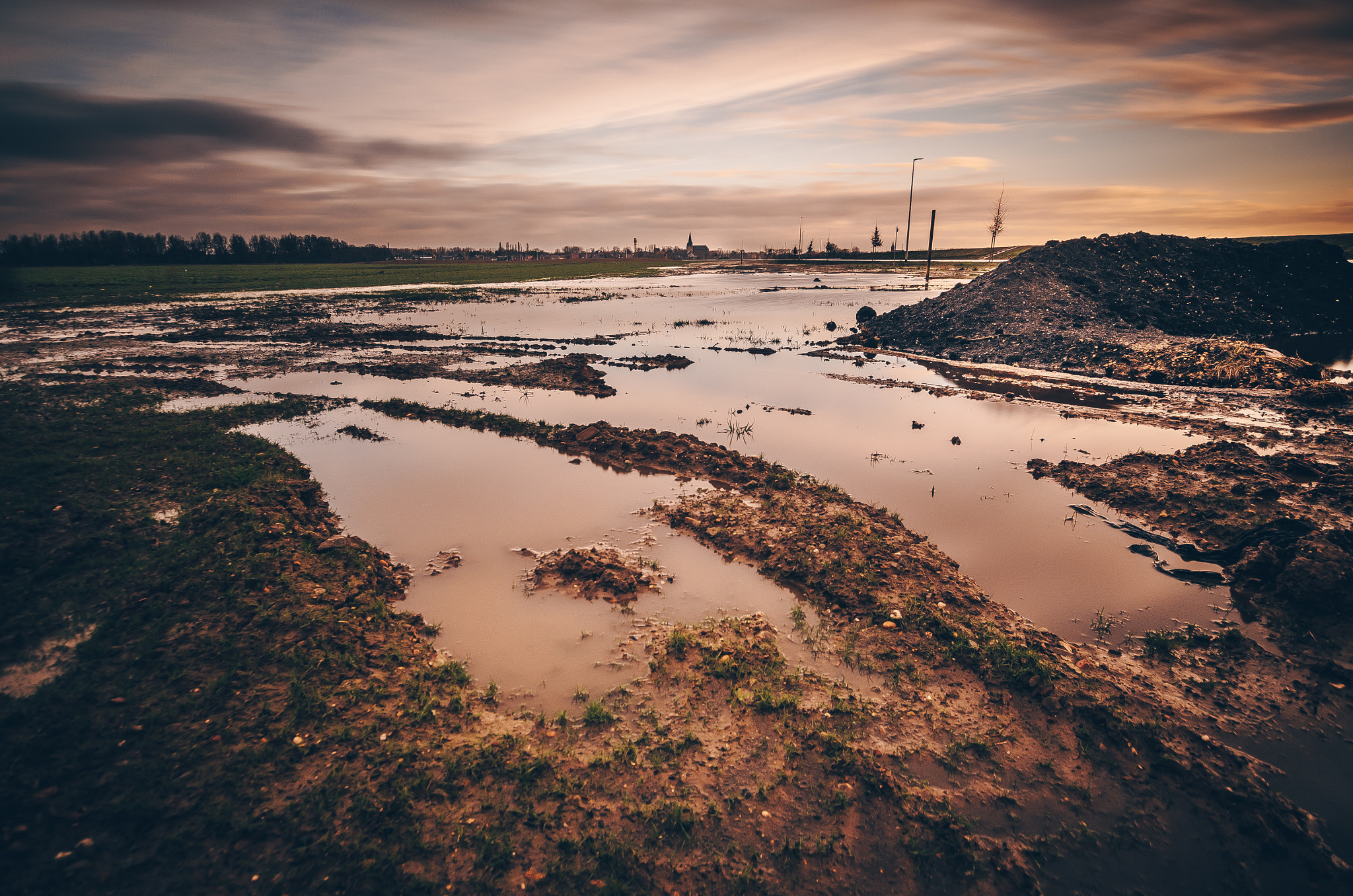 Nikon D7000 + Sigma 10-20mm F3.5 EX DC HSM sample photo. Belgian sunrise photography