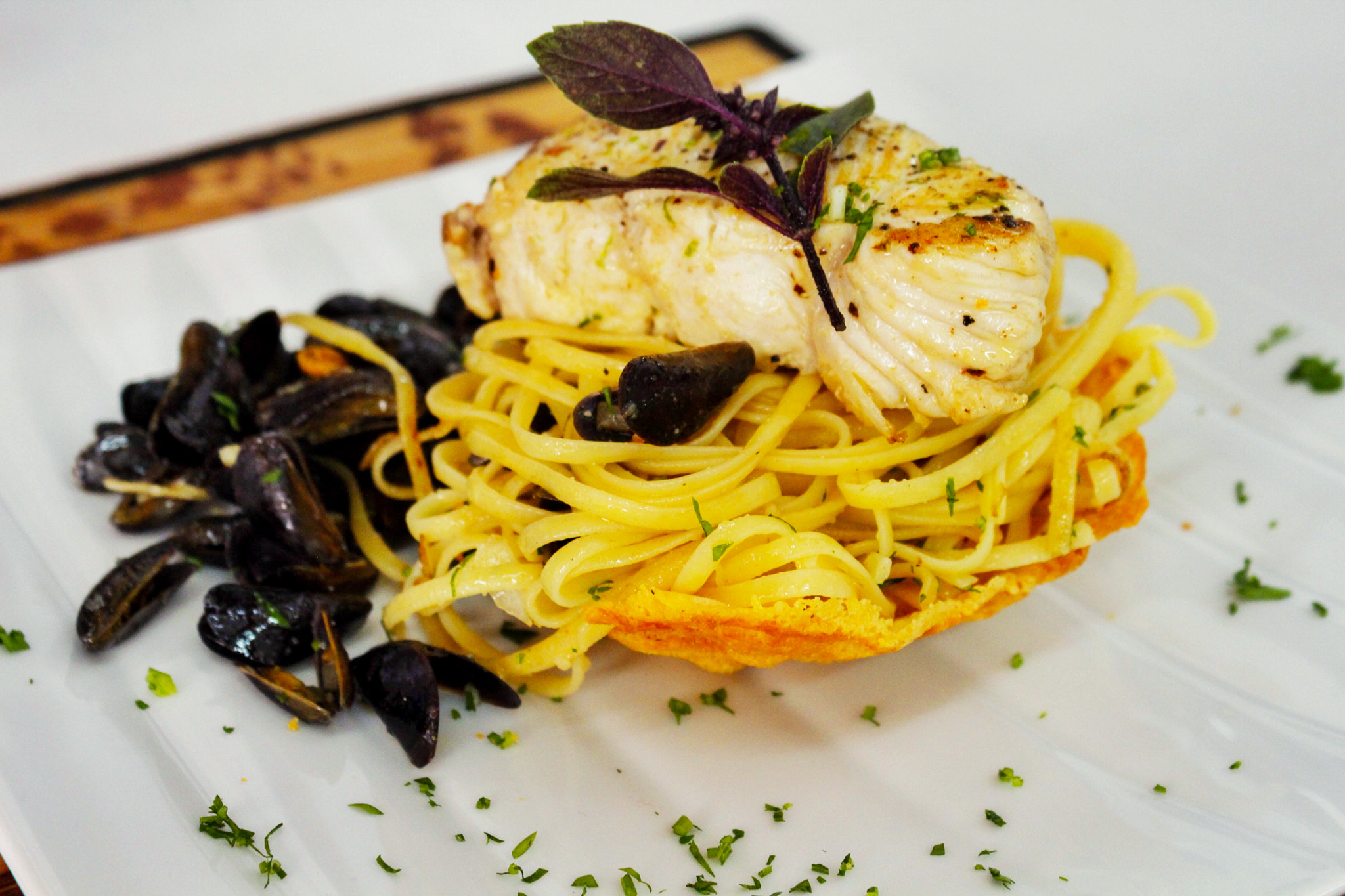 Canon EOS 650D (EOS Rebel T4i / EOS Kiss X6i) sample photo. Avant garde cuisine photography