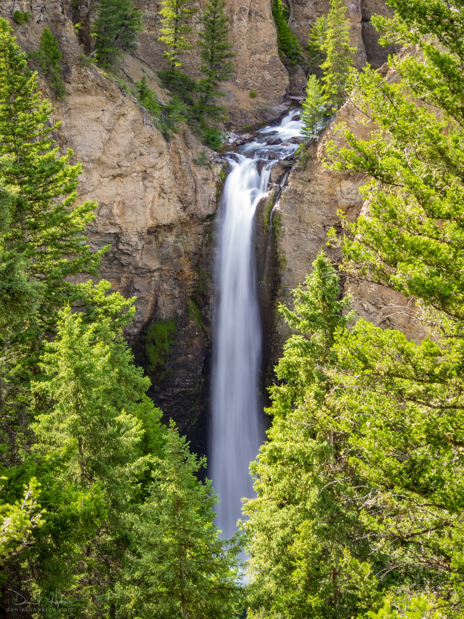 Olympus OM-D E-M1 sample photo. Tower fall photography