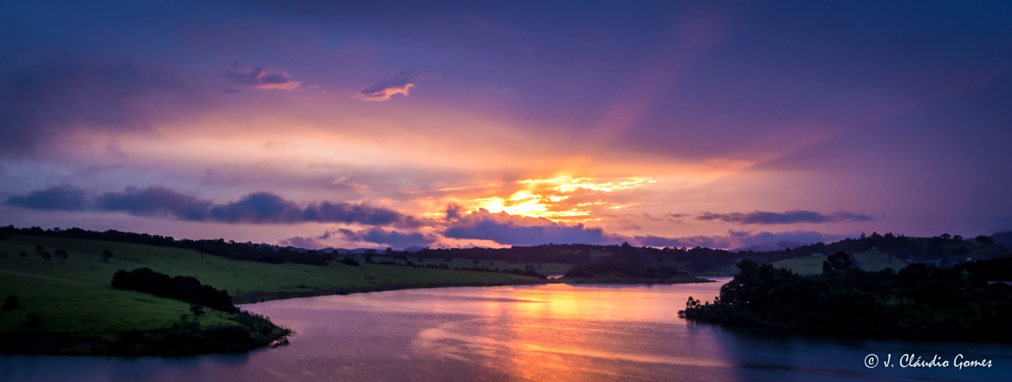 Canon EF-S 10-22mm F3.5-4.5 USM sample photo. Sunset lake photography