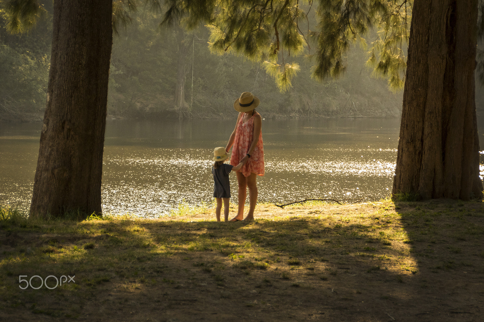 Sigma 18-250mm F3.5-6.3 DC OS HSM sample photo. Mother & daughter photography