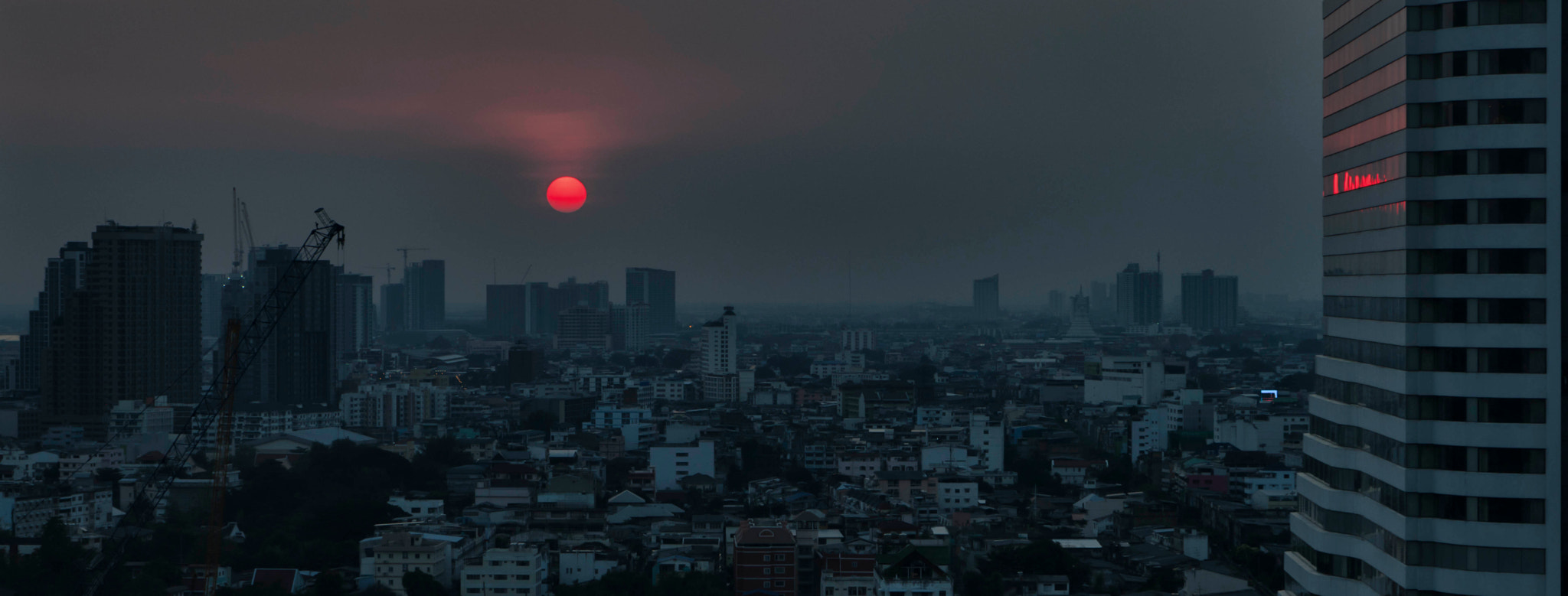 Sony FE 28-70mm F3.5-5.6 OSS sample photo. Bangkok sunset photography