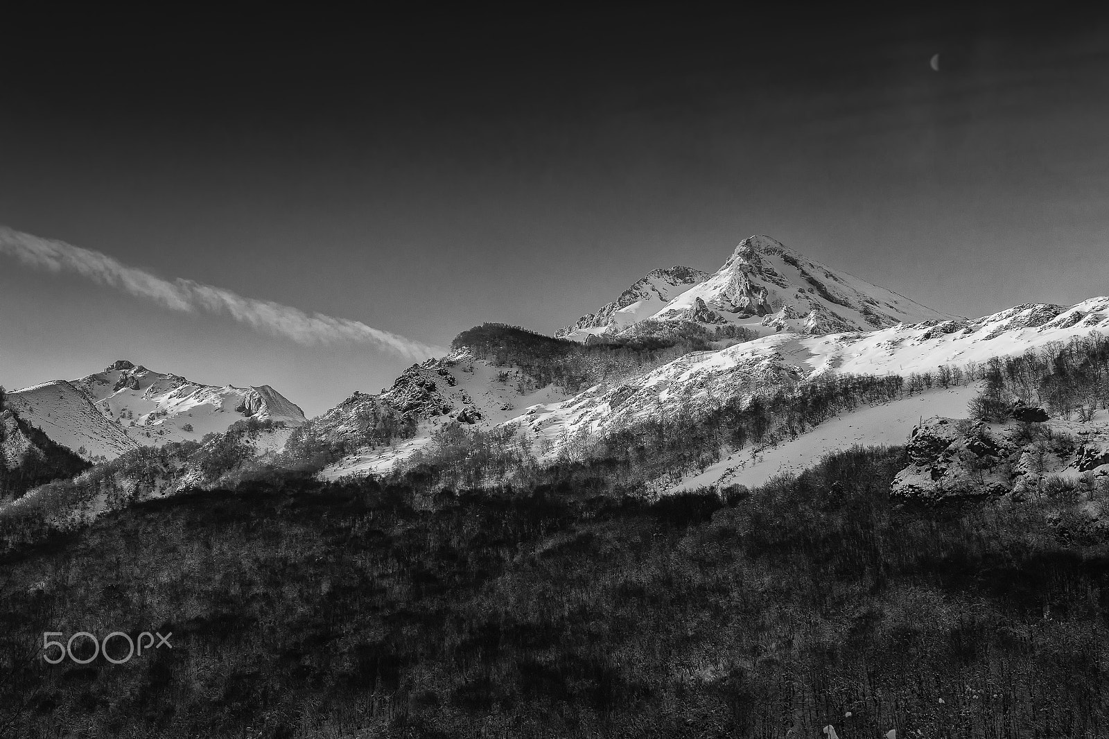 Sigma 18-35mm f/1.8 DC HSM sample photo. Sunrise in black and white photography