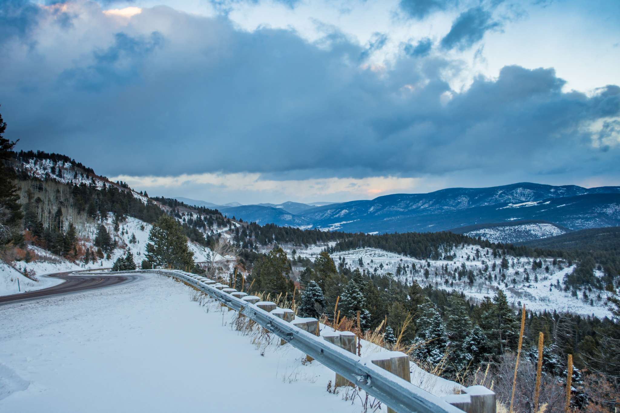 Nikon D7200 sample photo. Snow capped new mexico photography