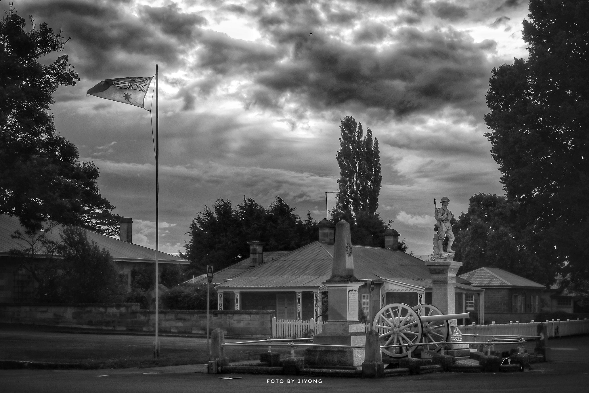 Canon EF 24-70mm F2.8L USM sample photo. Revolutionary road photography
