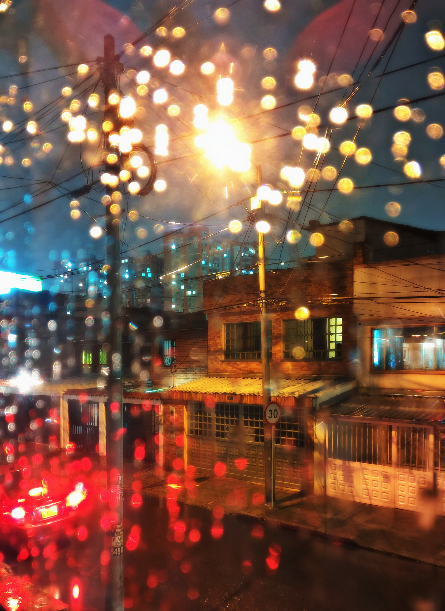 Nokia Lumia 929 sample photo. Noche, lluvia y frio en bogotá photography