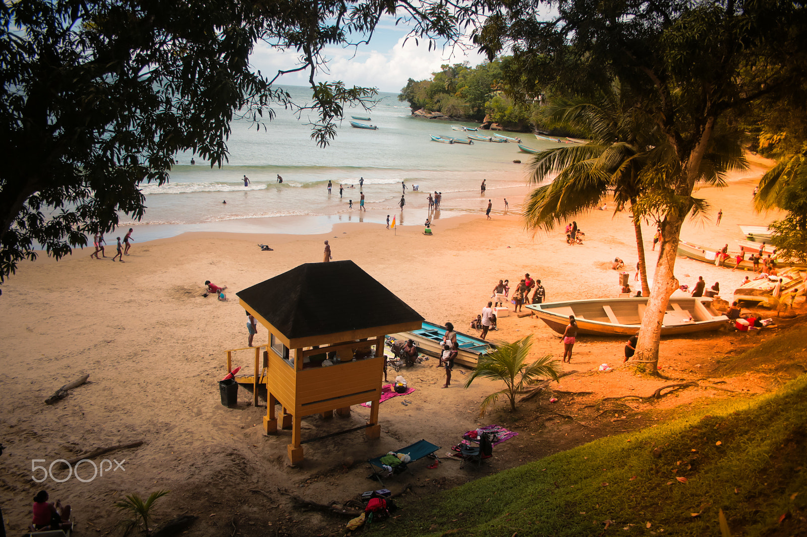 Canon EF-S 18-55mm F3.5-5.6 II sample photo. Las cuevas bay trinidad photography
