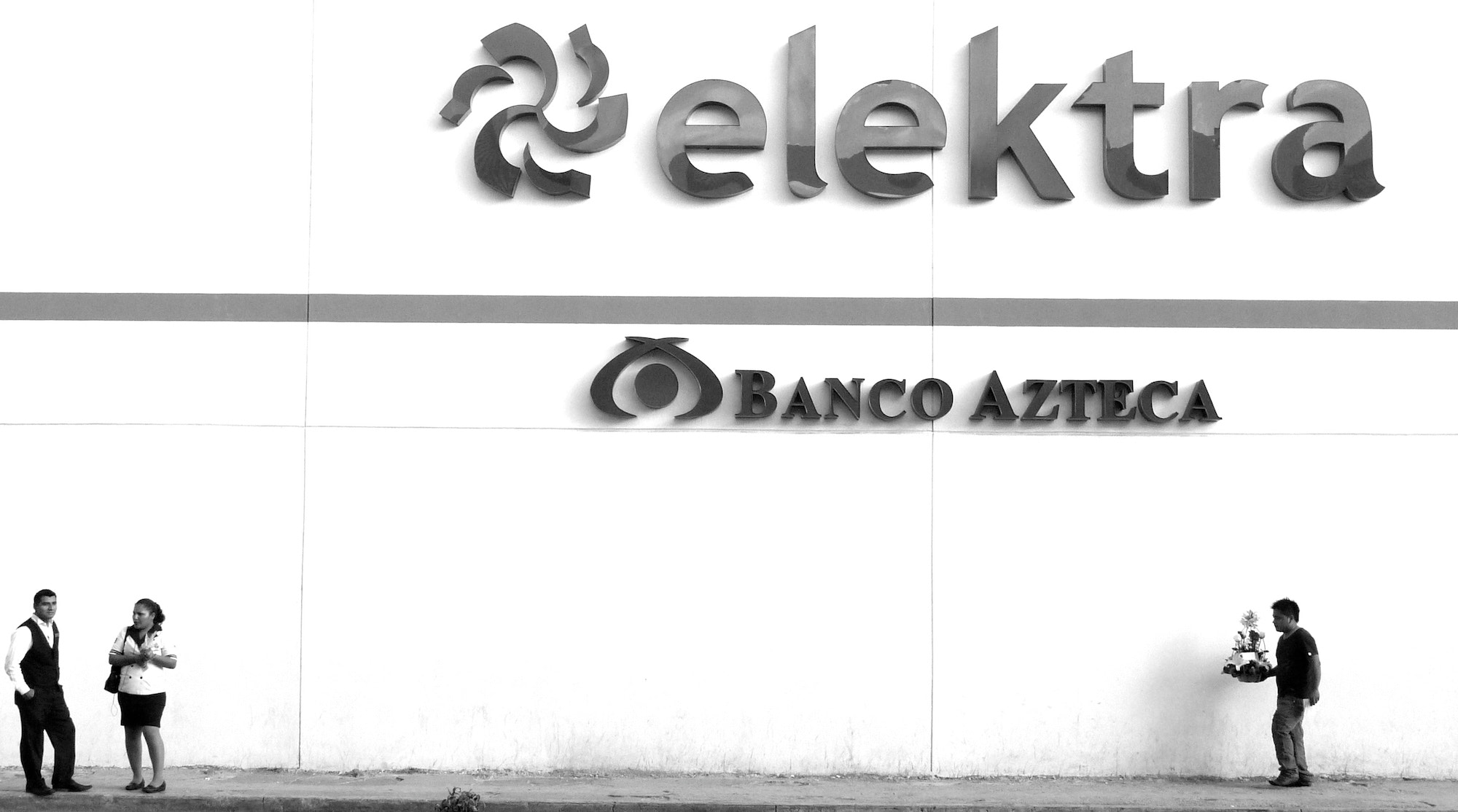Leica D-LUX 4 sample photo. El pastel photography