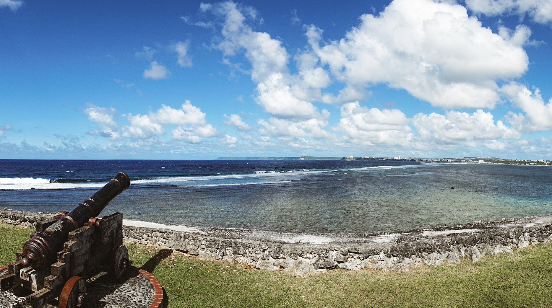 Sony a7 II + Sony FE 24-70mm F2.8 GM sample photo. Beautiful guam government complex photography