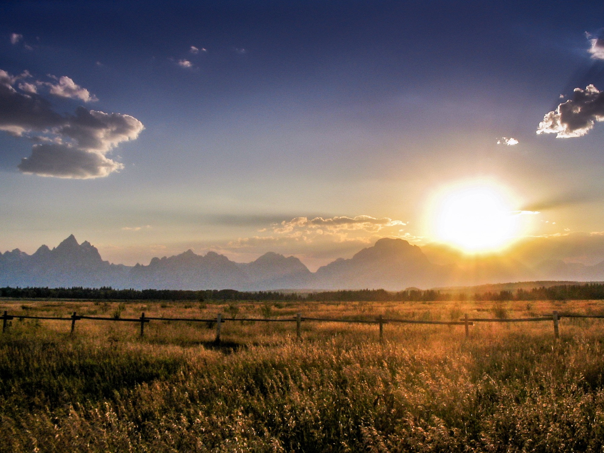 Canon POWERSHOT A70 sample photo. Teton sunset photography