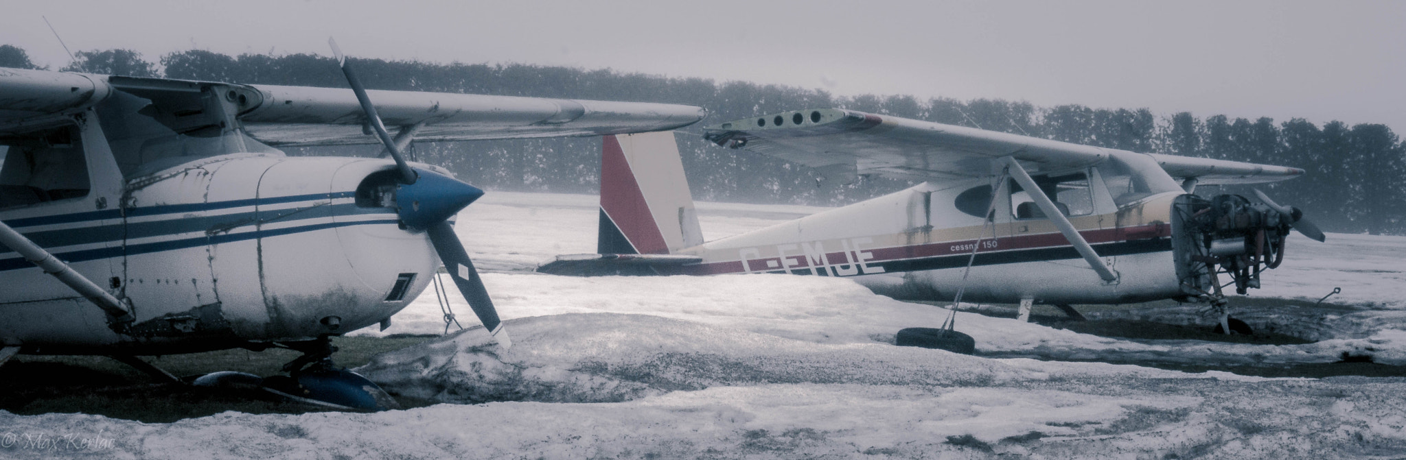 Sony Alpha NEX-7 sample photo. Fog and planes ! photography