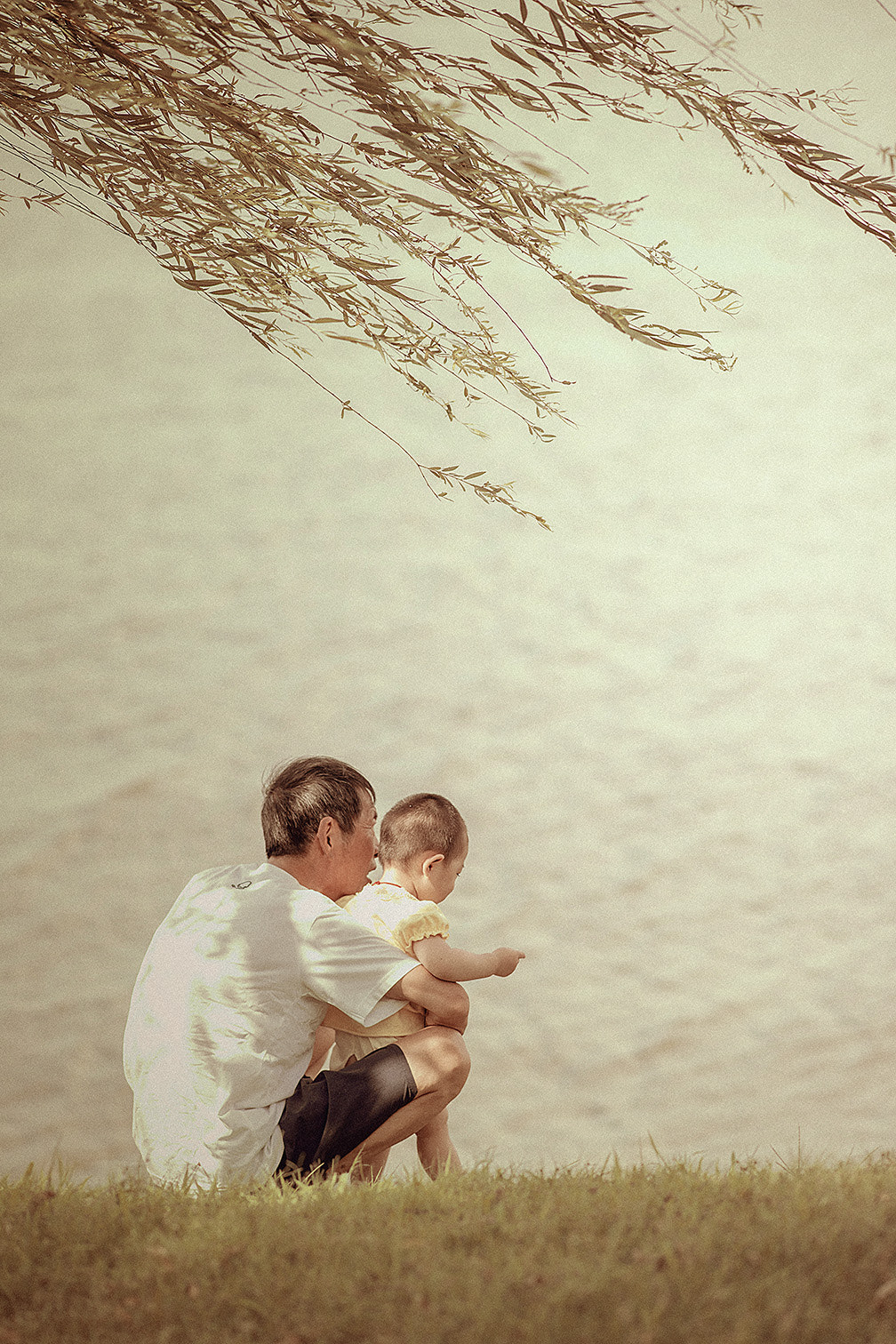Sony Sonnar T* 135mm F1.8 ZA sample photo. 情 photography