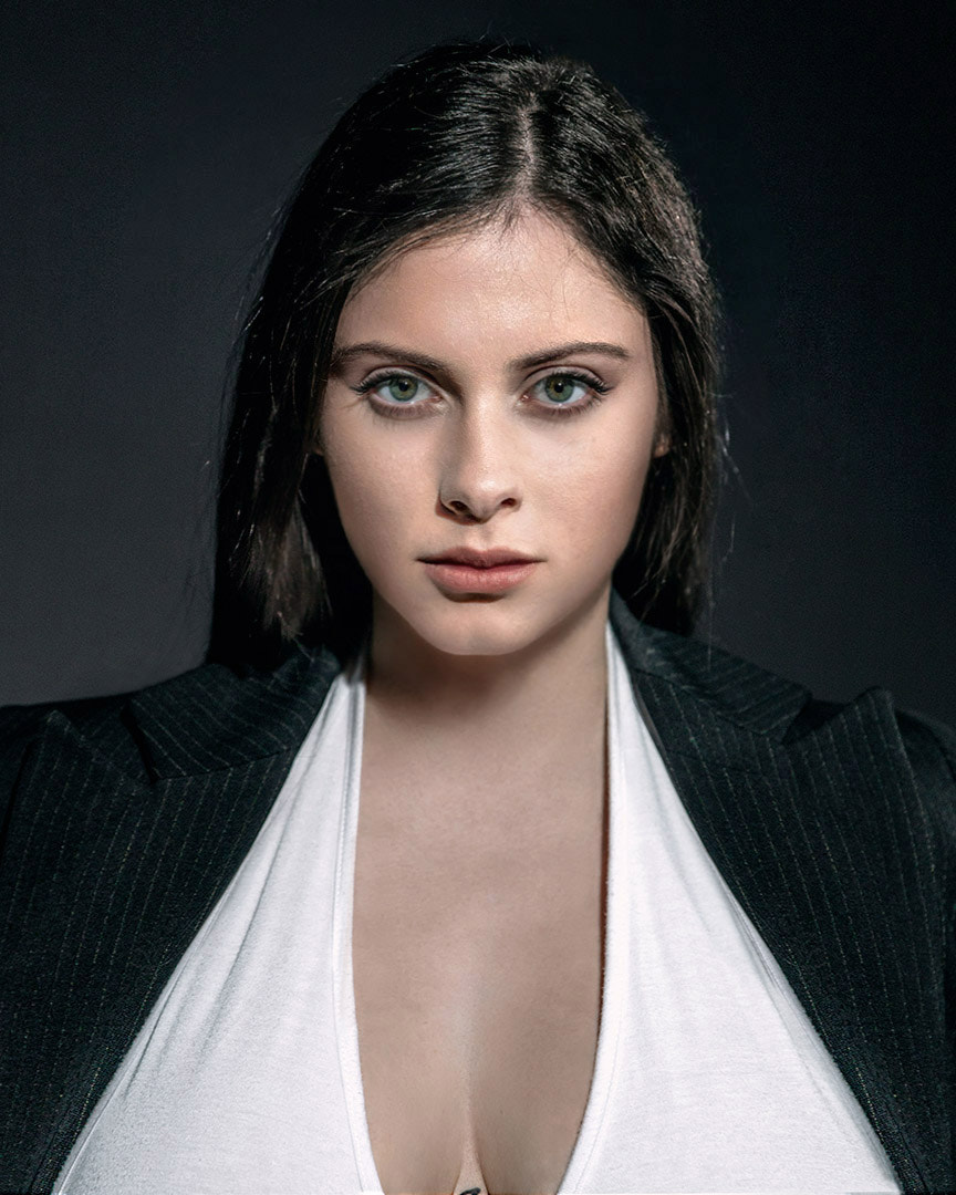 Canon EOS 5DS sample photo. The italian girl photography