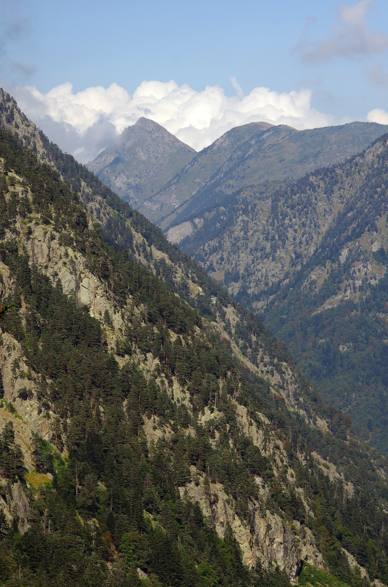 Pentax K-5 + Sigma sample photo. Pyrenees photography