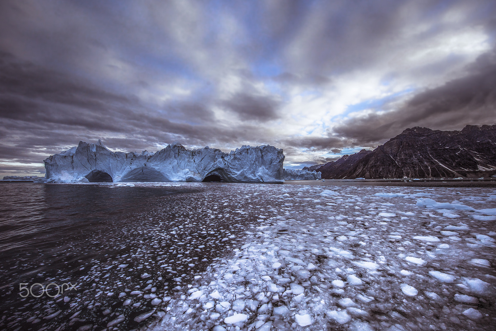 Canon EF 11-24mm F4L USM sample photo. " frozen ice trails " photography
