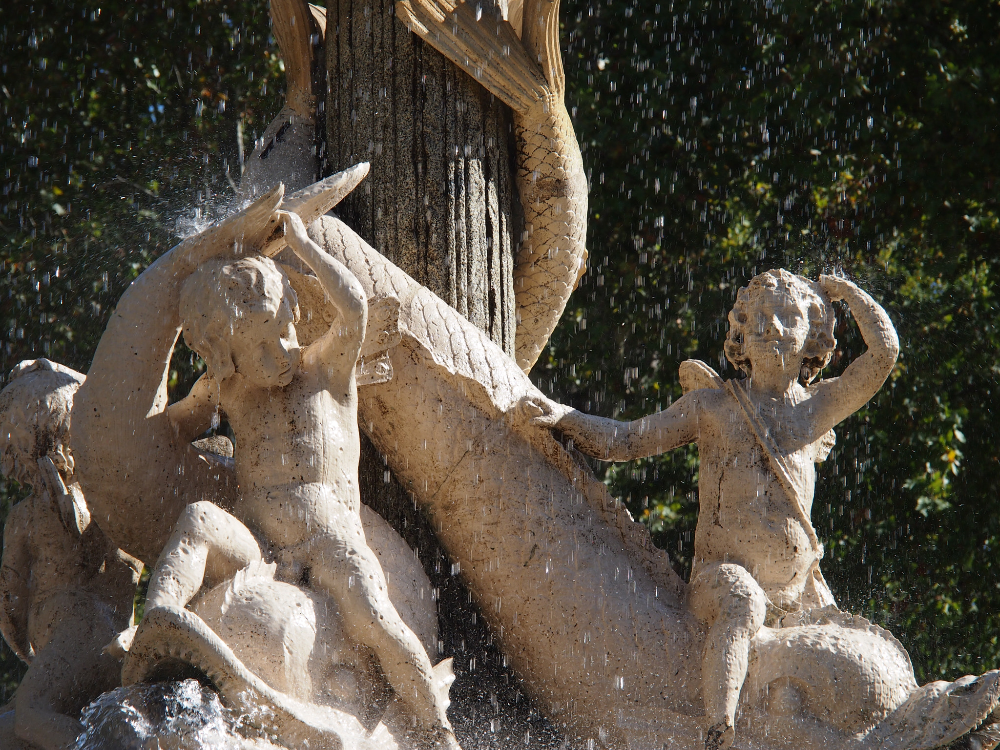 Olympus PEN E-PL3 sample photo. 
the children of the fountain photography